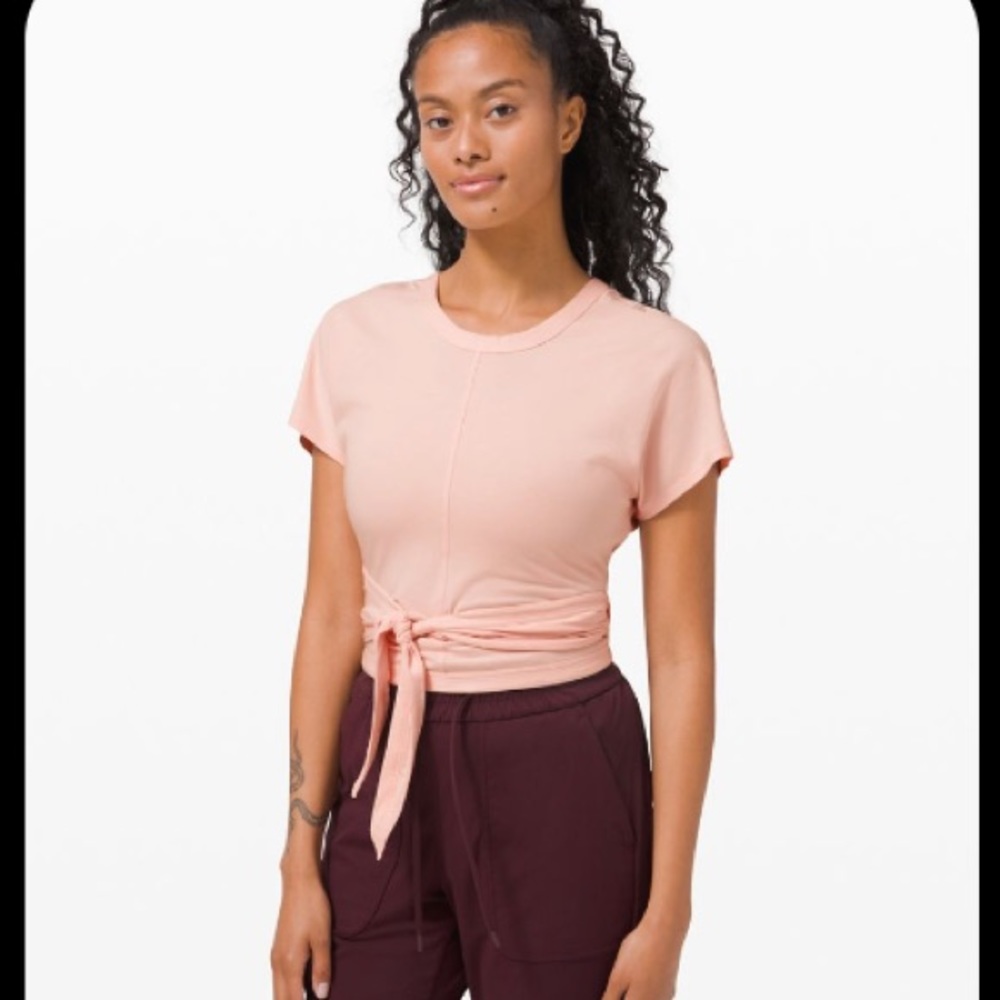 Lululemon It’s A Tie Tee